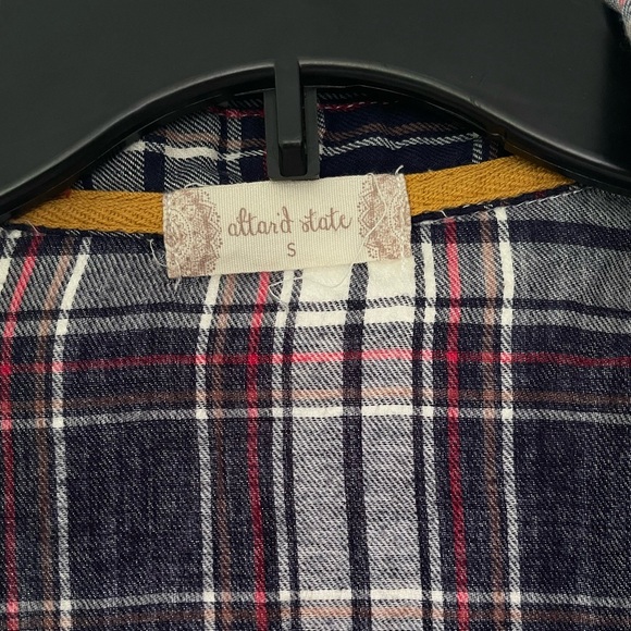 ALTERD STATE WOMENS LACE BACK FLANNEL - Picture 4 of 7